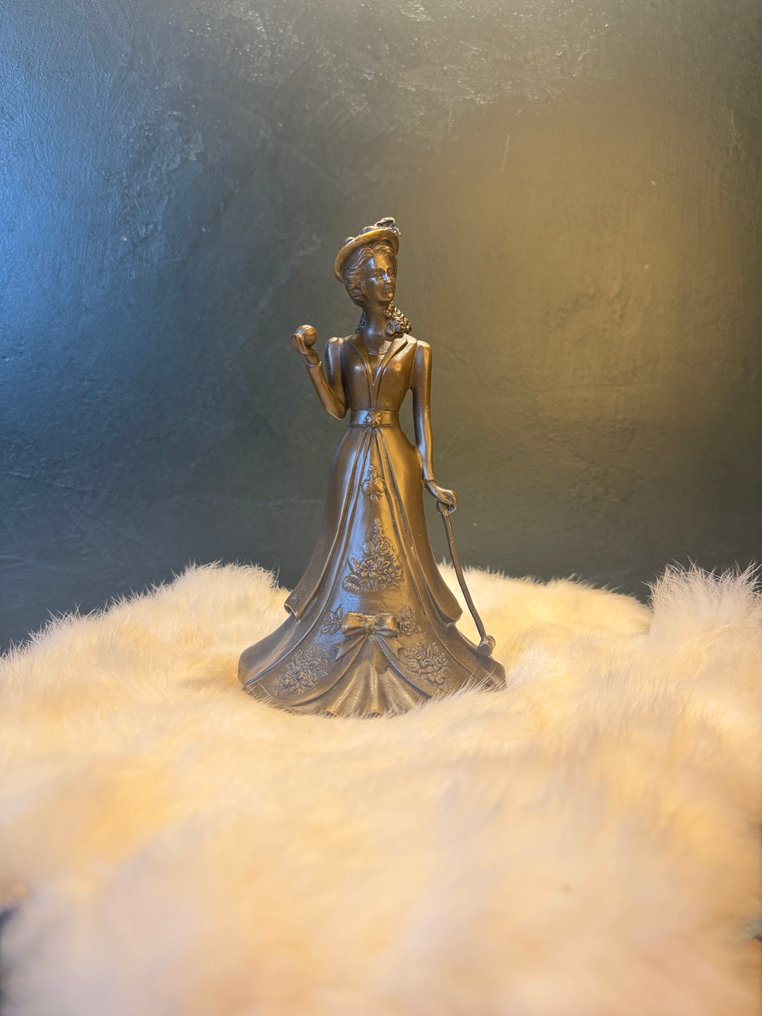 Soittokello - Eurooppa - Victoriaanse dame #1.0