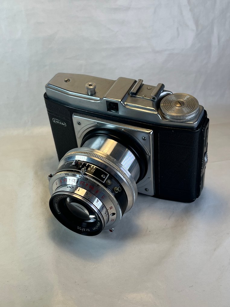 Dacora Digna met Enna Correlar 2,9/8cm | Αναλογική φωτογραφική μηχανή #1.0