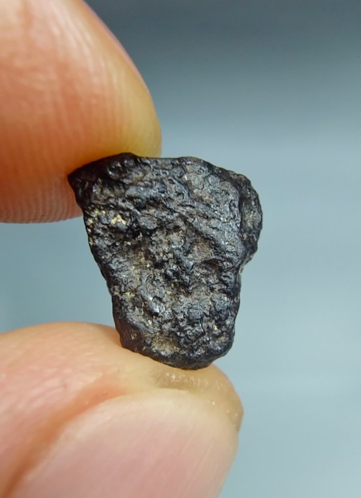 陨石深成岩Angrite，Rafsa 007。 非常罕见，无底价 - 0.9 g #1.0