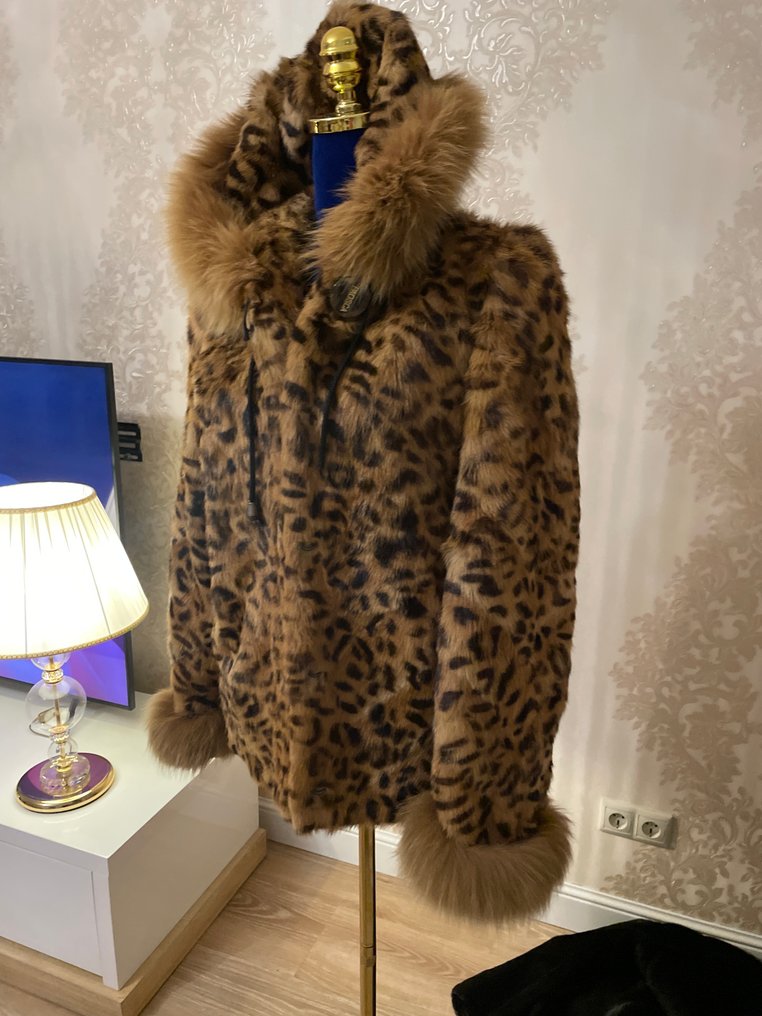 Artisan Furrier - Płaszcz #1.0