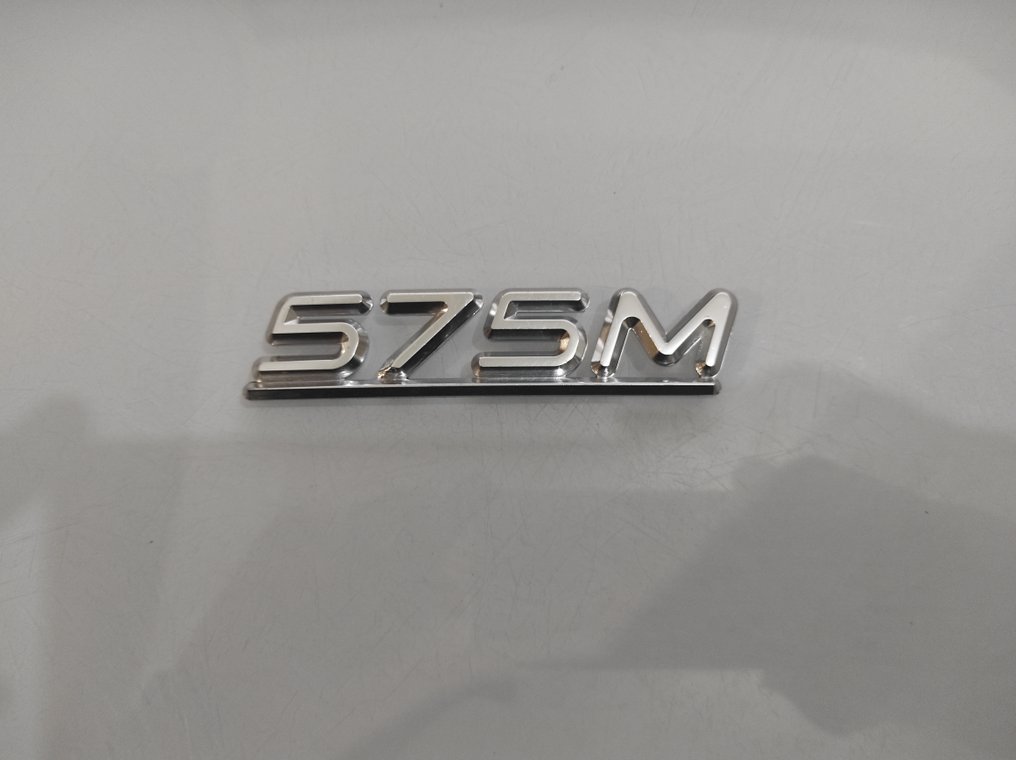 Emblem - Ferrari - 575 M #3.2