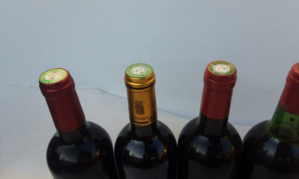 2008 Château La Tour de Mons 2007 Connétable Talbot 2005 Château Moulin La Gravière & - Bordeaux 1982 x 2 Château Malengin - 5 Flaskor (0,75L) #3.2