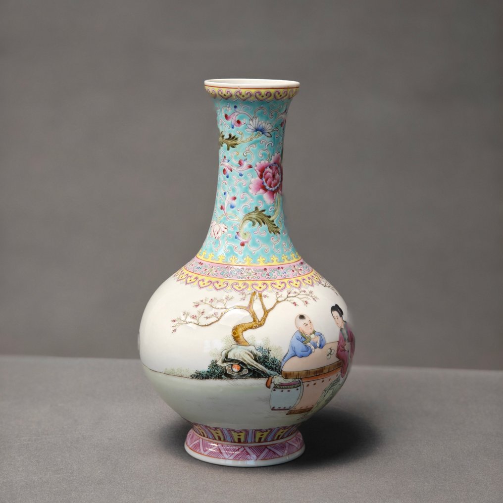 Vase - Porcelain - China - 创汇松石绿地粉彩 仕女婴戏 赏瓶 #2.1