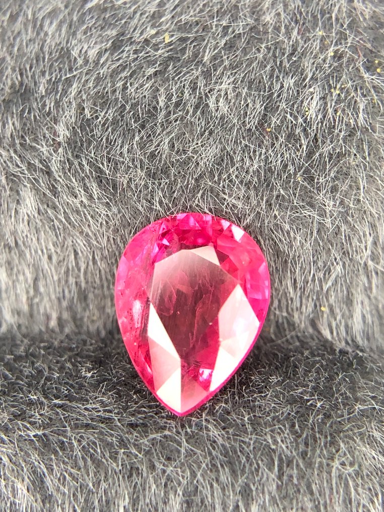 χωρίς τιμή ασφαλείας - 1 pcs  Ροζ Ζαφείρι  - 1.38 ct - Διεθνής Ένωση Έγχρωμων Πολύτιμων Λίθων (ICA GemLab) #3.2