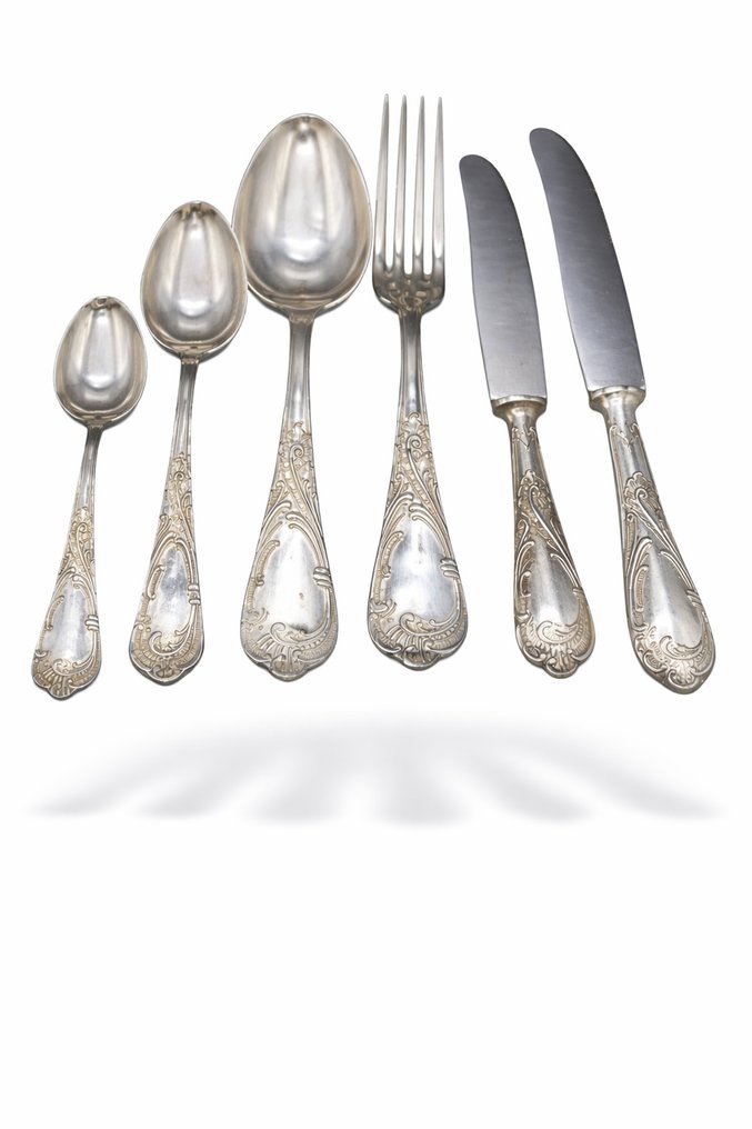 Manifattura Artigianale Italiana - Sheratonn Argenterie - Design anni ’60 con motivi ornamentali e volute - Ménagère (60) - Ensemble complet de vaisselle plaqué en argent 800, marque authentique italienne. - Plaqué(e) argent - Cesellatura Neoclassica #2.1