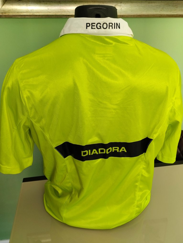 Arbitro - Championnat d'Italie de Football - Valerio Pegorin - 2011 - Maillot de foot #1.0