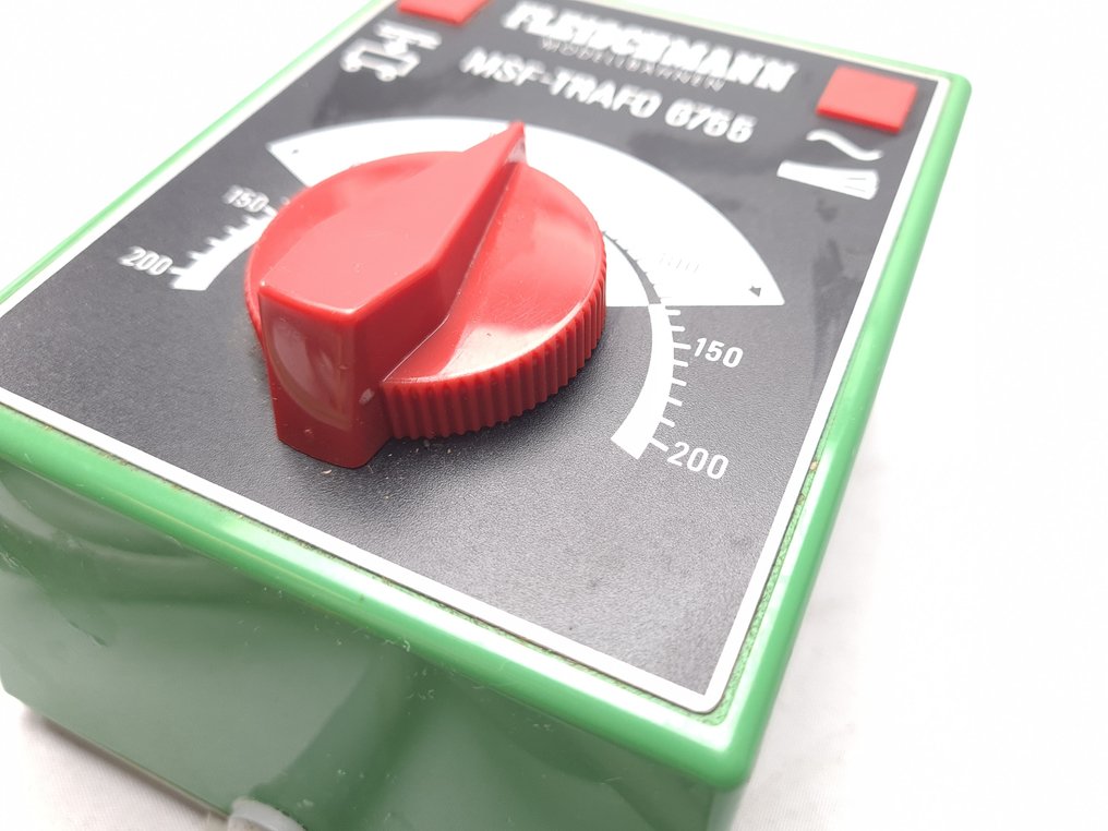 Fleischmann H0 - 6705/6755 - 變壓器 (2) - 2 个重型 MSF 和轻/开关变压器 #3.2