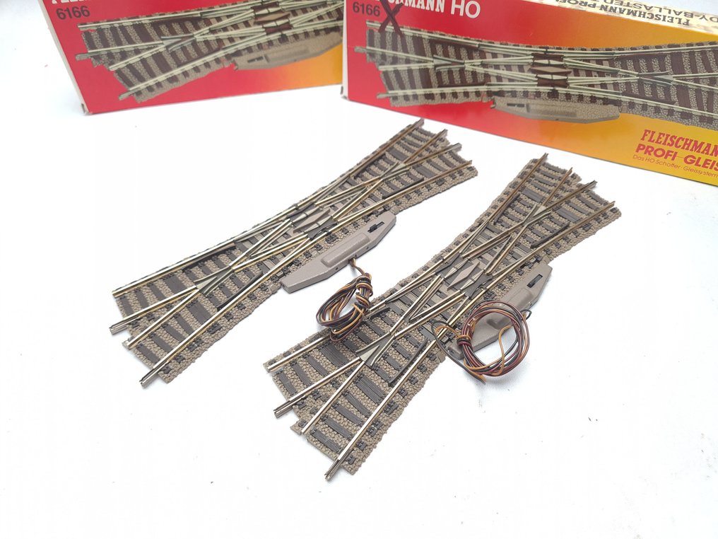Fleischmann H0 - 6166 - 模型火車軌道 (2) - 2 x PROFI 电动十字换向器 #1.0