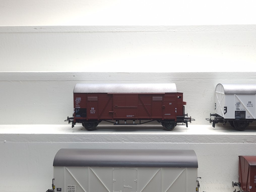 Klein Modellbahn H0 - 3036/3076/3094/3207/3264/3432/3504/3564 - Τρένο μοντελισμού μεταφοράς εμπορευμάτων (9) - 9 ποικίλα φορτηγά αυτοκίνητα - DB, NSB #3.2