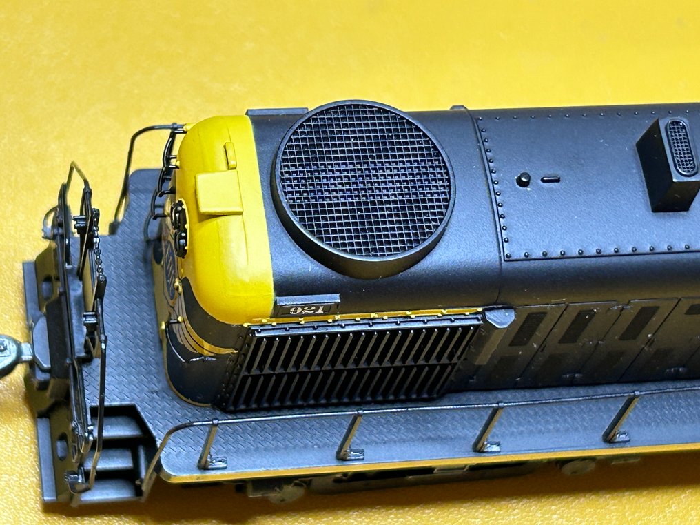 Atlas H0轨 - MRPO-921 - 柴油电力机车 (1) - ALCO RS-3 - Erie #3.2