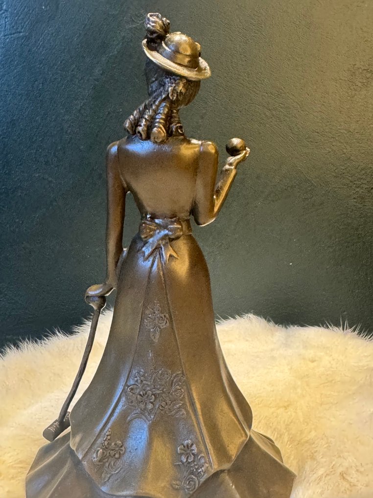 Soittokello - Eurooppa - Victoriaanse dame #4.3