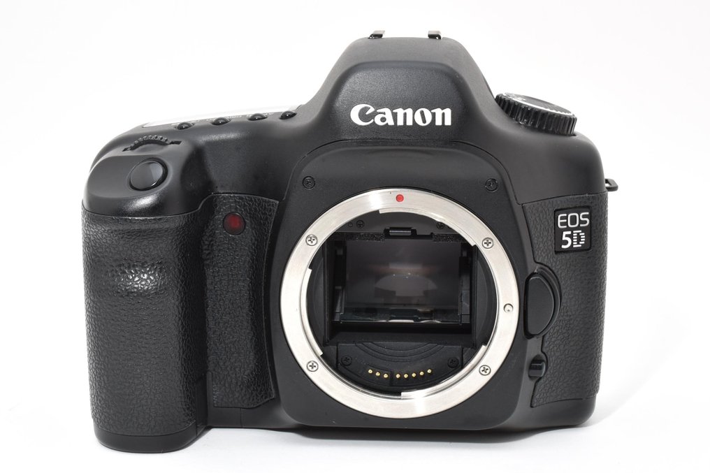 Canon EOS 5D with Unused Third-Party Battery Ψηφιακή φωτογραφική μηχανή #1.0