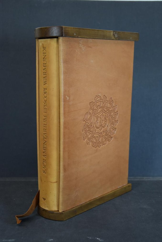- - SACRAMENTARIO DEL VESCOVO WARMONDO DI IVREA - 1990-1990 #1.0