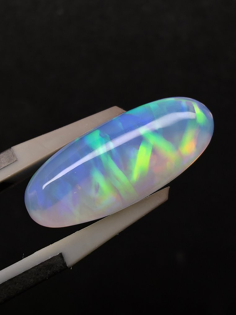 4.31克拉天然白色欧泊 弧面形 - 高度: 19 mm - 闊度: 7.8 mm- 0.86 g #1.0