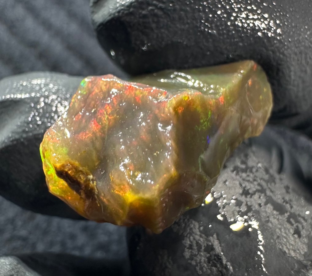 17ct Kristal Opaal Ruw- 3.4 g #2.1