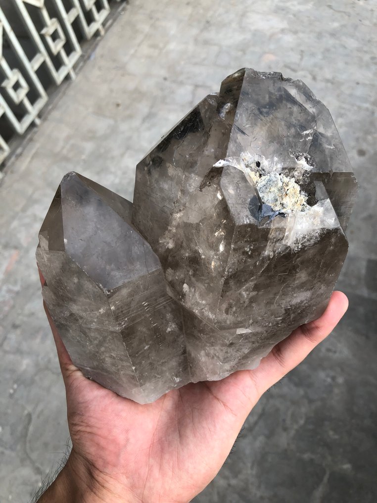 Smoky quartz Crystal cluster - Height: 150 mm - Width: 167 mm- 2 kg - (1) #1.0
