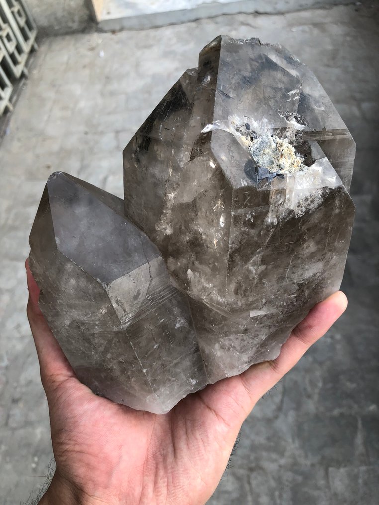 Smoky quartz Crystal cluster - Height: 150 mm - Width: 167 mm- 2 kg - (1) #3.2