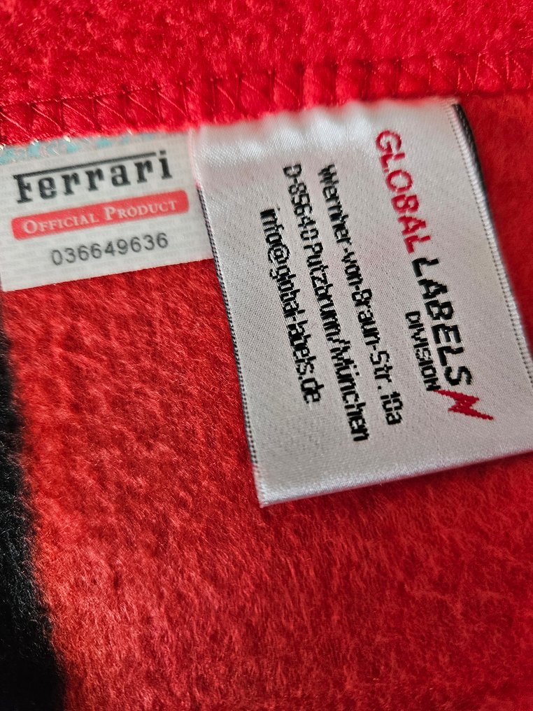 deken - Ferrari - 2010 #1.0