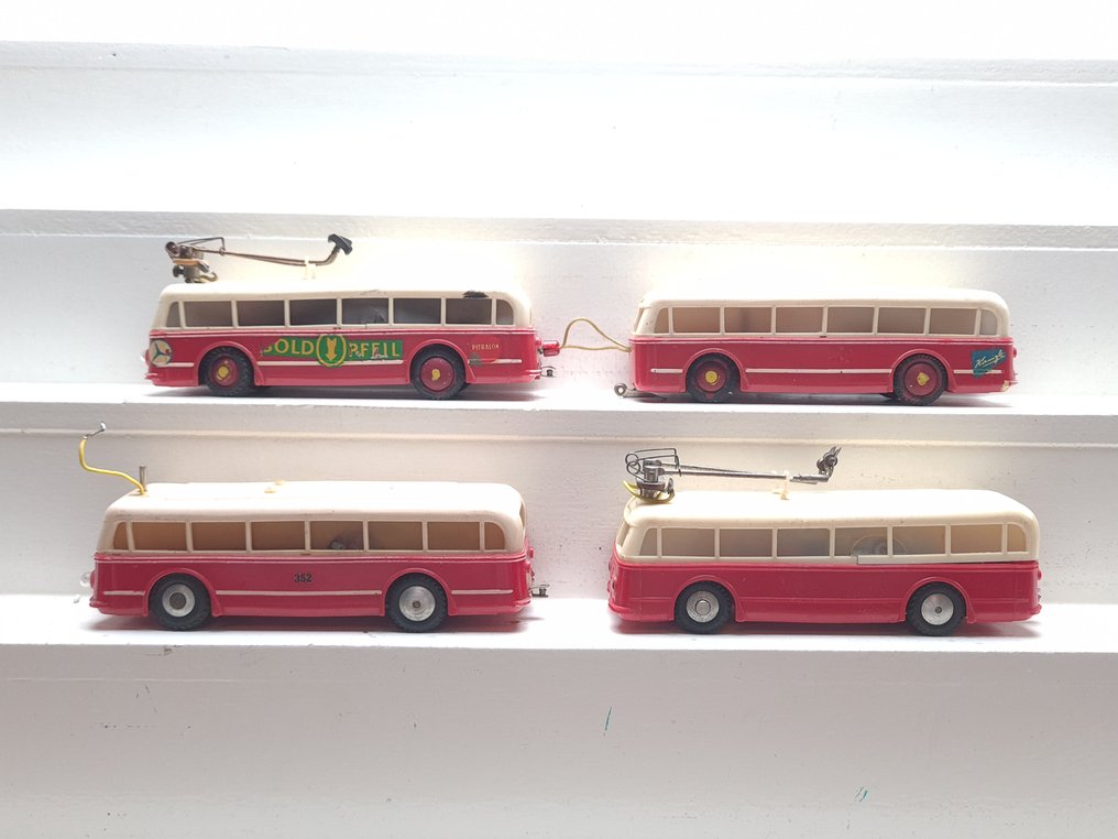 Eheim H0 - Modelsporvogn (4) - 4x trolleybussen #1.0