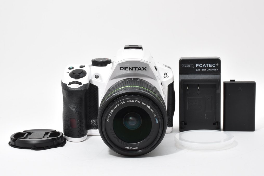 Pentax K-30 White + SMC DA 3.5-5.6/18-55mm AL WR Câmera digital #1.0