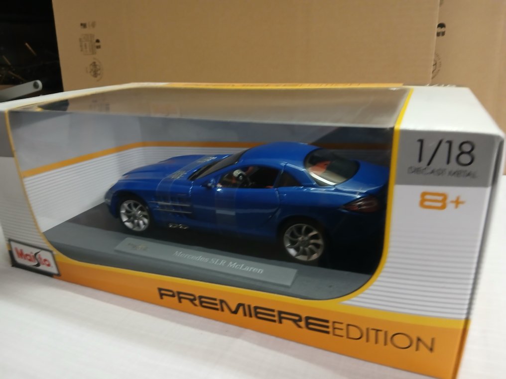 Maisto 1:18 - Modelbil - Mercedes SLR McLaren #3.2