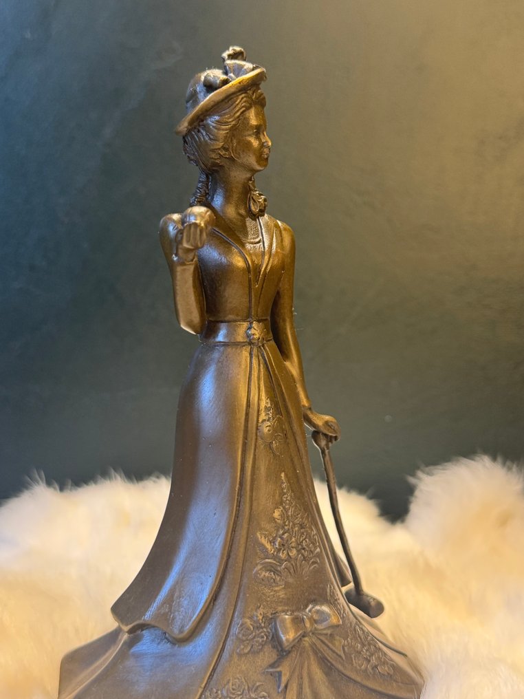 Soittokello - Eurooppa - Victoriaanse dame #3.2