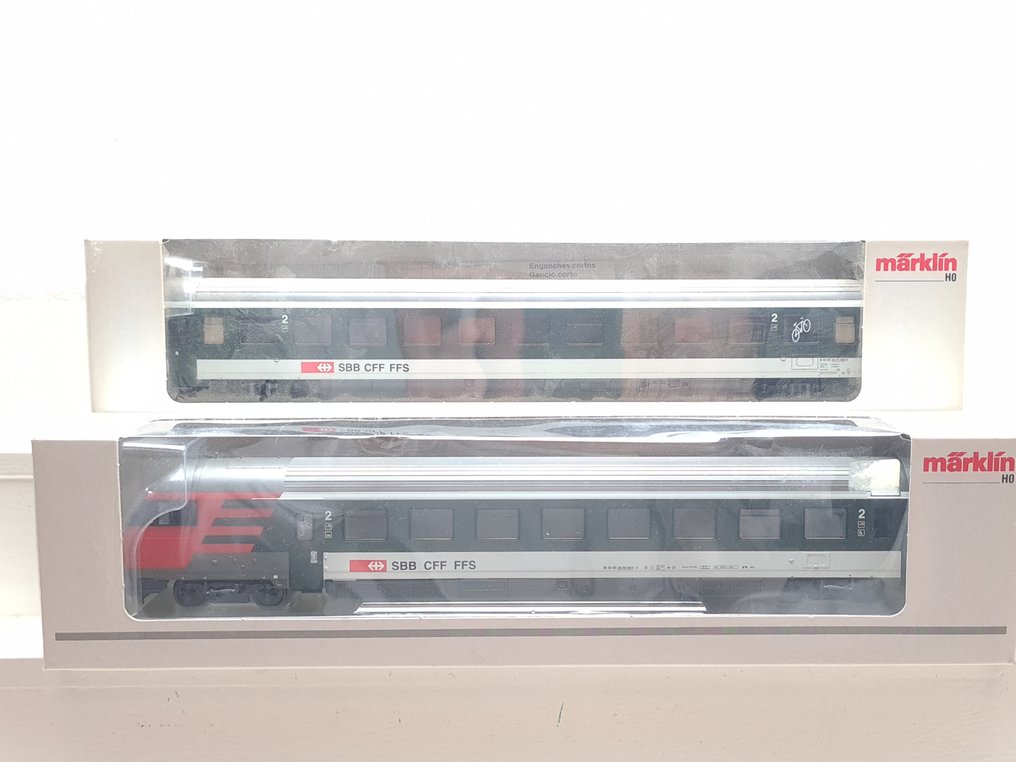 Märklin H0 - 42163/42178 - 模型客運火車 (2) - 2辆高速列车车厢配有驾驶室 - SBB #3.2
