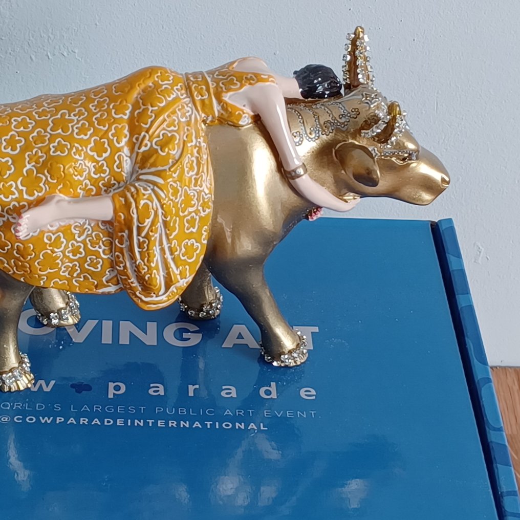 CowParade - 雕像 - Esra Turan «Tanrica» - 树脂 #2.1