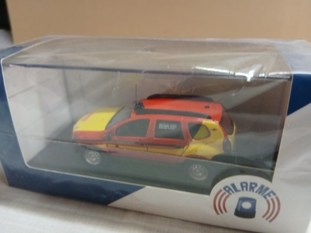 Momaco 1:43 - Modellbil - Dacia Duster Sécurité Civile #2.1