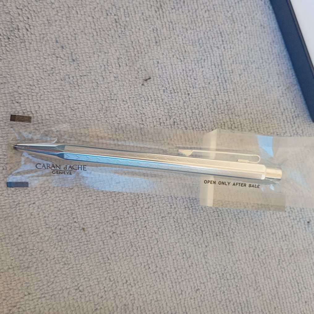 Caran d'Ache - 没有保留价 - 笔 #1.0