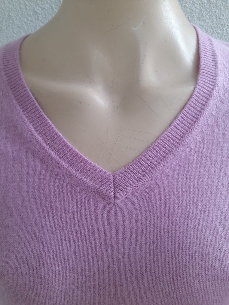 TAHARI - Φούτερ #3.2