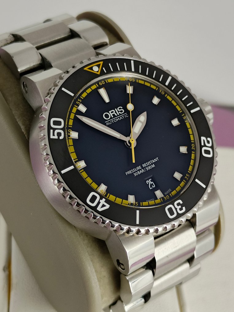 Oris - Aquis Date - 01 733 7653 4127-07 8 26 01PEB - Uomo - 2010-2020 #1.0