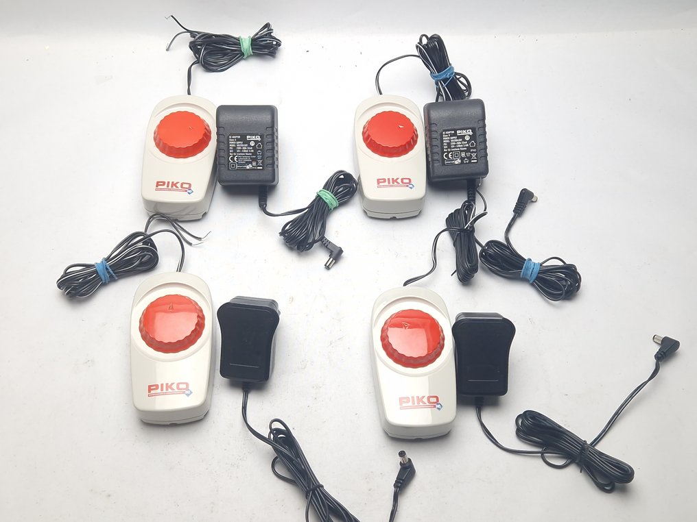 Piko H0 - 55003 - Μετασχηματιστής (4) - 4x ρυθμιστές τάσης με τροφοδοσία #1.0