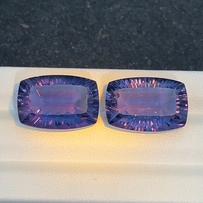 沒有保留價 - 2 pcs 藍色, 紫羅蘭色 螢石 - 36.00 ct - 國際有色寶石協會 (ICA GemLab) - 可爱的颜色变化对 #1.0
