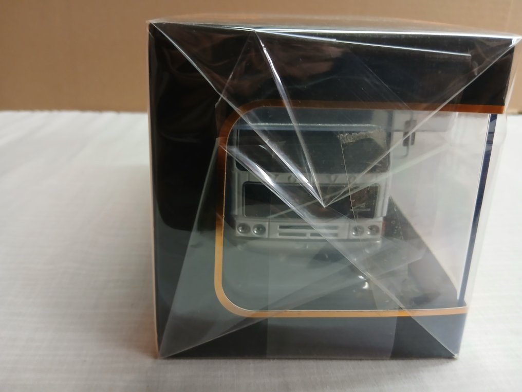 IXO 1:43 - Φορτηγό μοντελισμού - Volvo F10 1983 #3.2