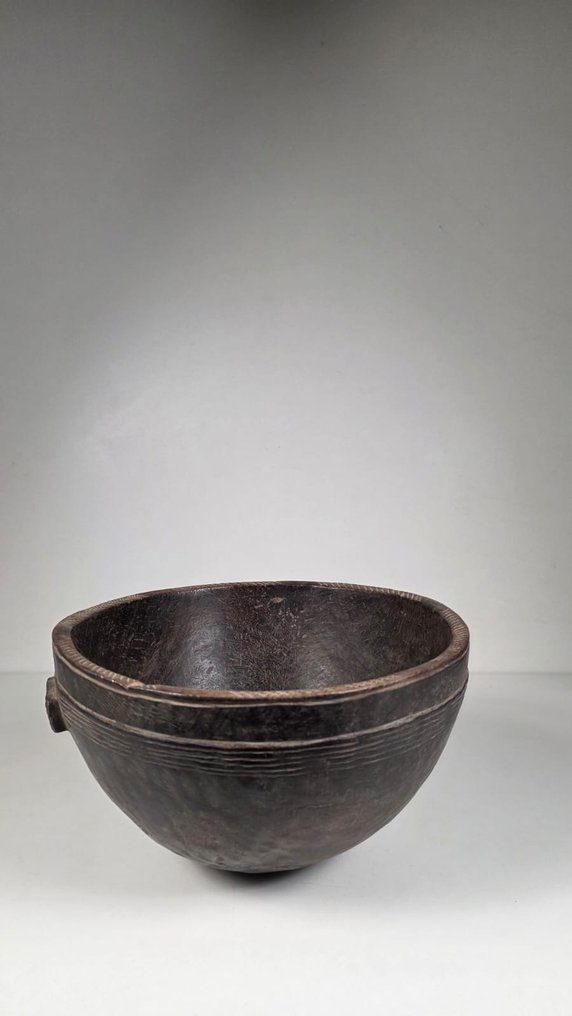 Δοχείο γάλακτος από ξύλο Kirdi Nord - Cameroon  (χωρίς τιμή ασφαλείας) #1.0