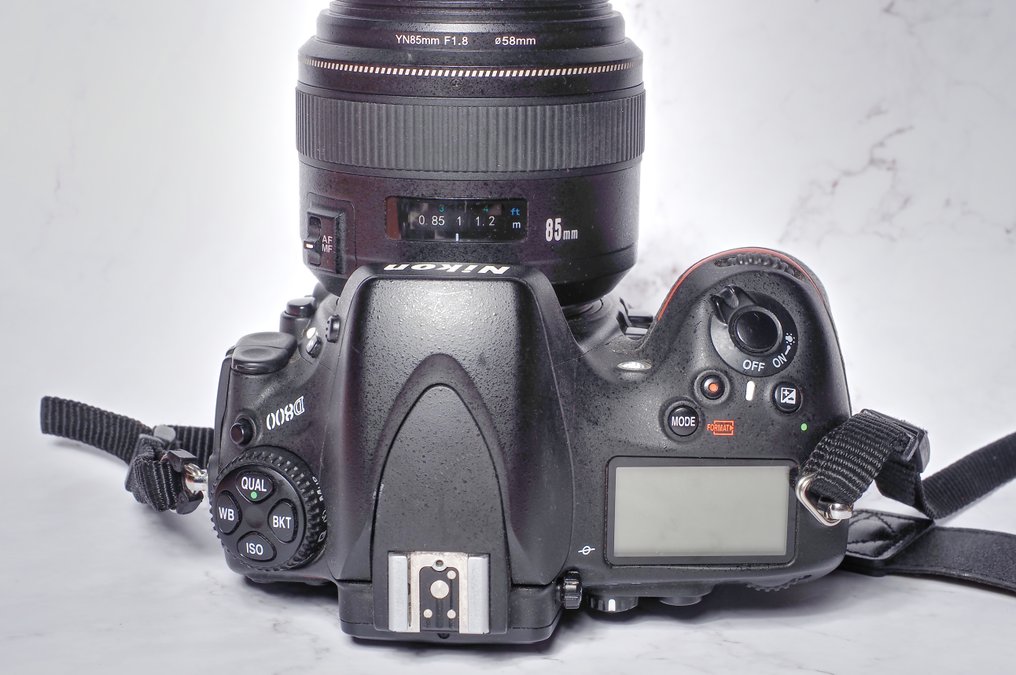 Nikon D800 + Yongnuo 85/1.8 Digital reflex camera (DSLR) #2.1