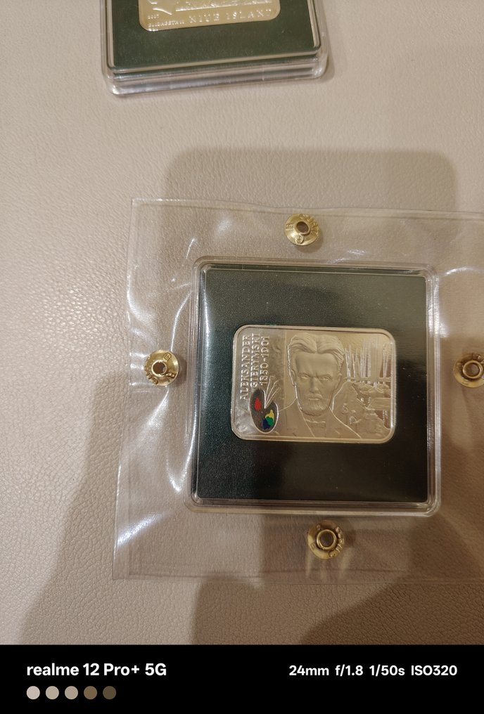 Niue, Polónia. 1 Dollar Lot 2 x  (Sem preço de reserva) #2.1