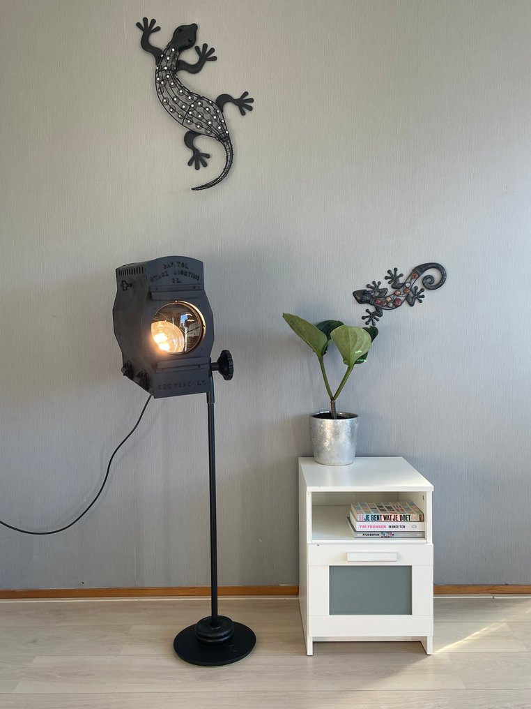 Capitol Stage Lighting co. - Capitol Stage Lighting co. - 落地燈 (2) - 1158 - 玻璃, 金屬, 木 - 罕见的电影院广告 #1.0