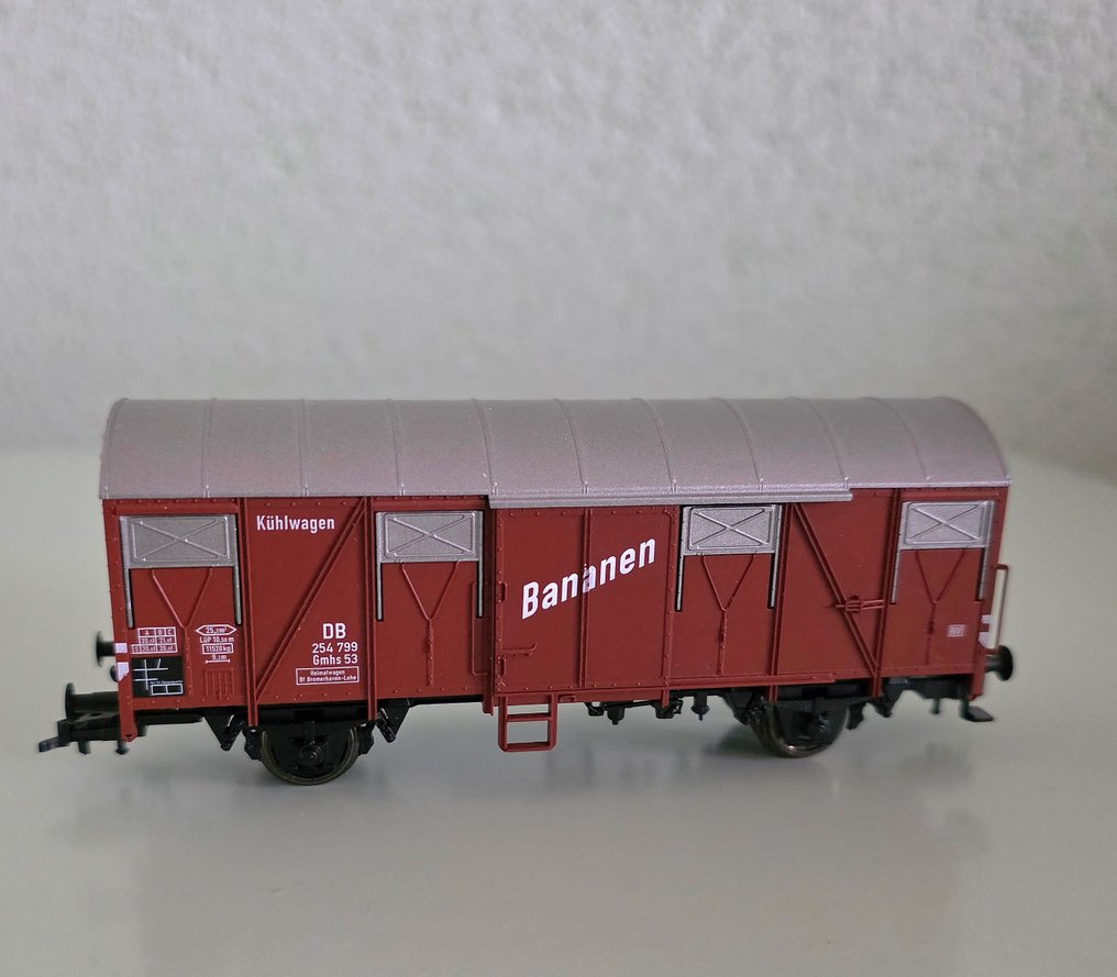 Fleischmann H0轨 - 95 5805 - 模型火车货车组 (1) - 4辆货车，限量版，配备Profi短挂钩 - DB #3.2