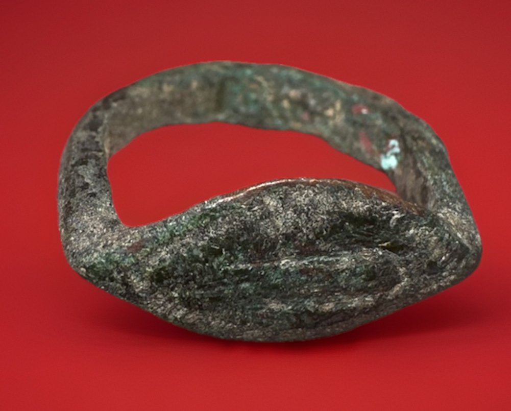 Ancient Greek Bronze ring  (No reserve price) #2.1