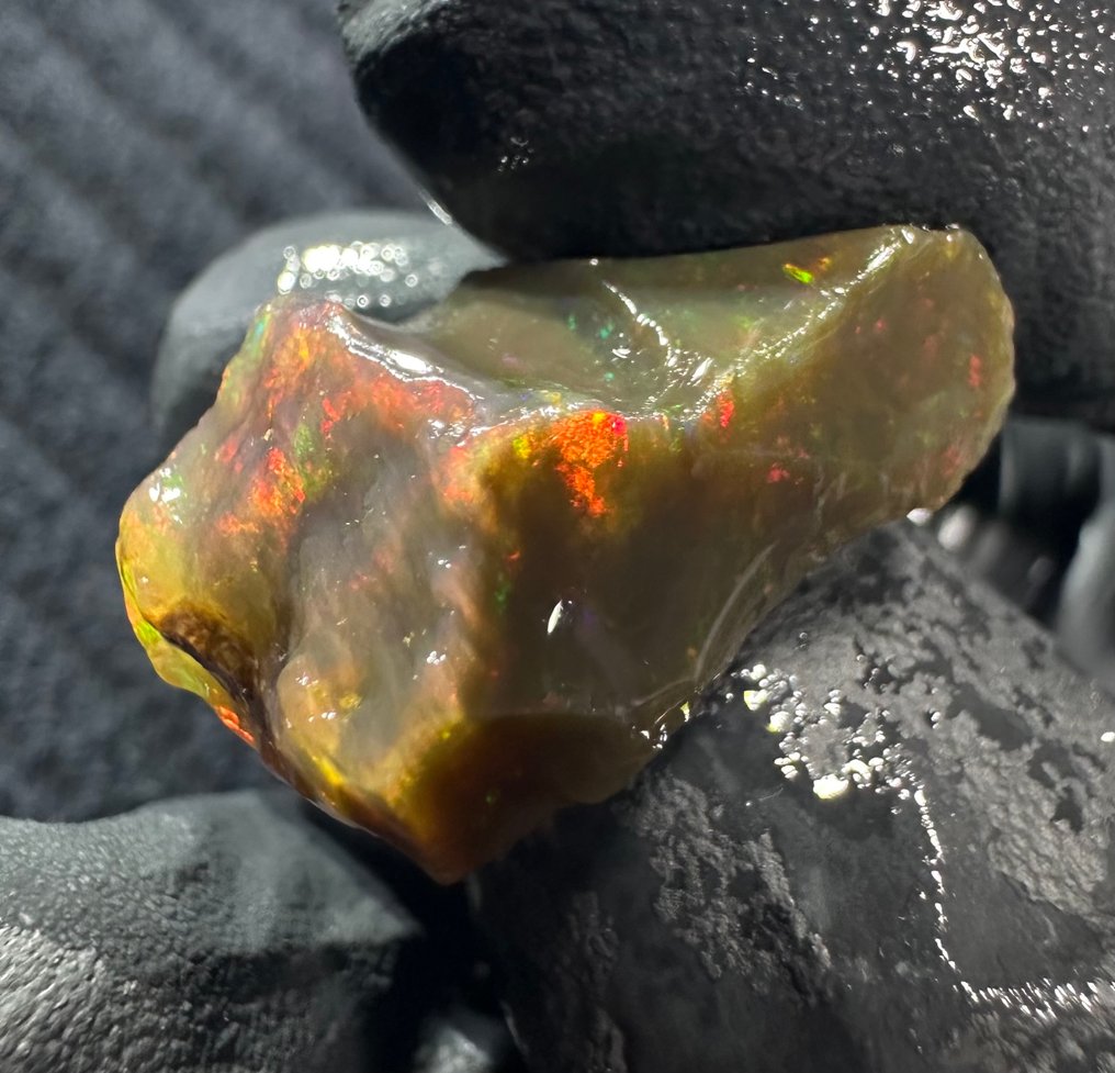 17ct Kristal Opaal Ruw- 3.4 g #1.0