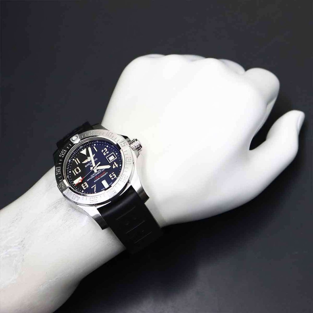 Breitling - Avenger - A1733110/BC31 - Uomo - 2010-2020  #3.2