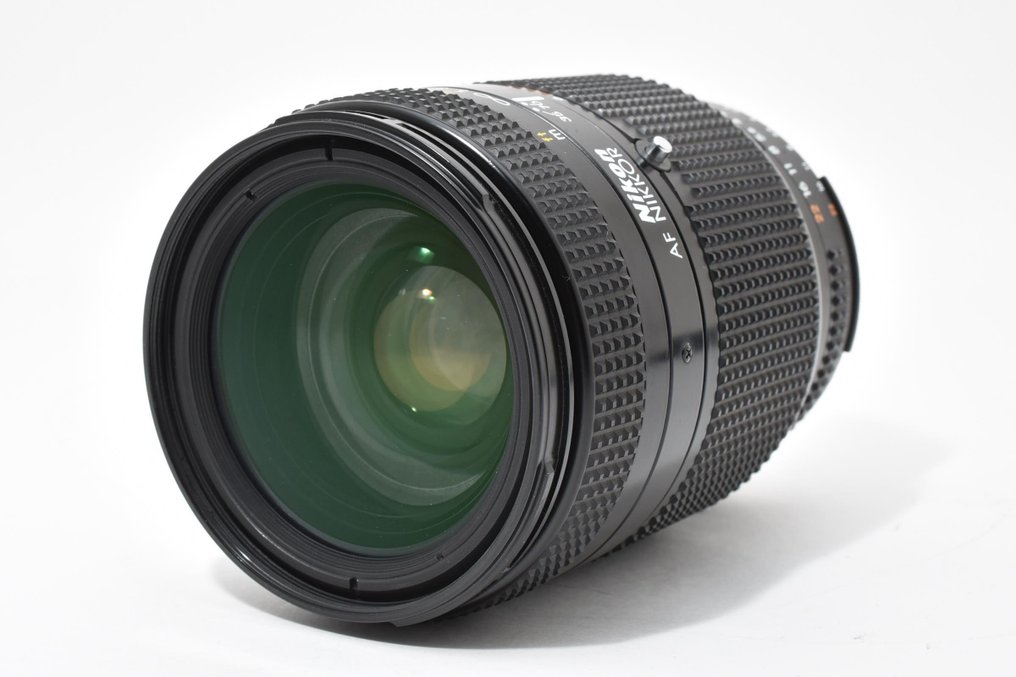 Nikon AF Nikkor 2.8/35-70mm D + HB-1 hood, both boxed | Objectif à focale variable #3.2