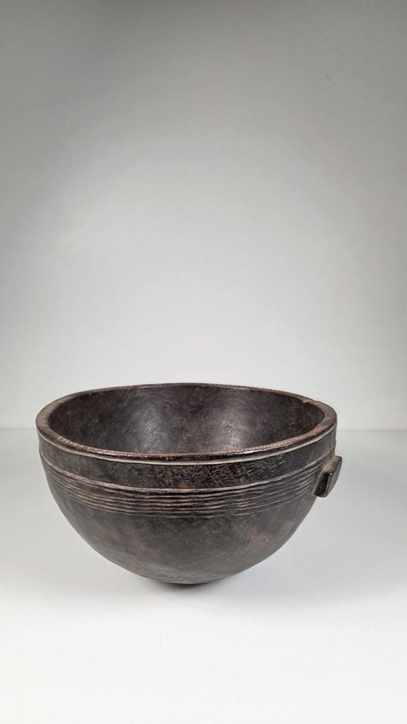 Δοχείο γάλακτος από ξύλο Kirdi Nord - Cameroon  (χωρίς τιμή ασφαλείας) #1.0