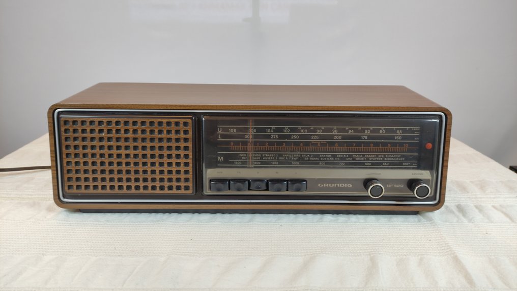 Grundig - RF420 Rádio #1.0