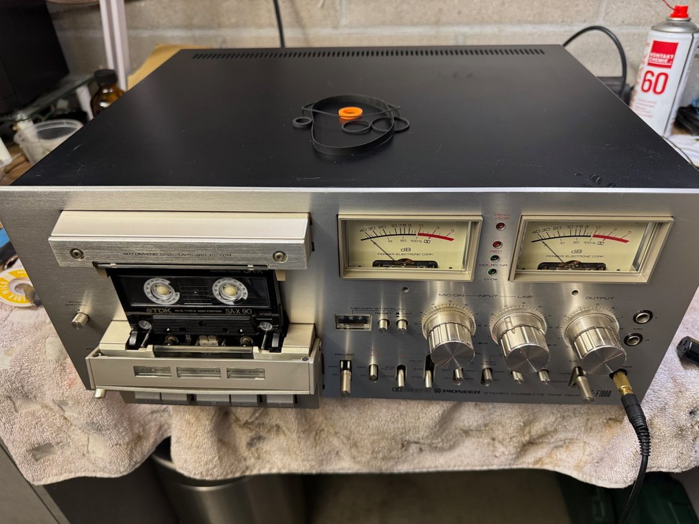 Pioneer - CT-F1000 Cassette recorder-player #1.0
