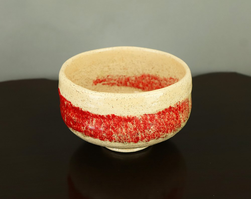 Ohi Chozaemon Ⅸ 九代大樋長左衛門 (1901-1986) - Μπολ - Αγγειοπλαστική - Κεραμικό κύπελλο τσαγιού με μοτίβο Red Line #1.0