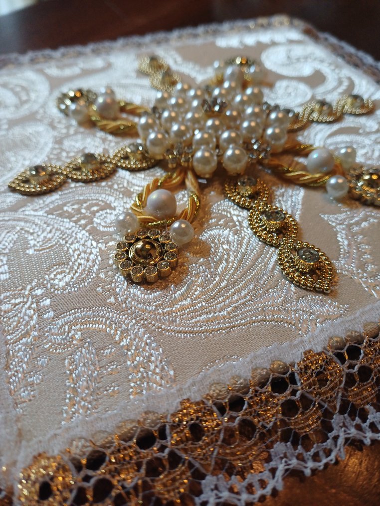 教堂用圣杯球 - 設計 - 鍍金, 紡織品 - 2025 #2.1