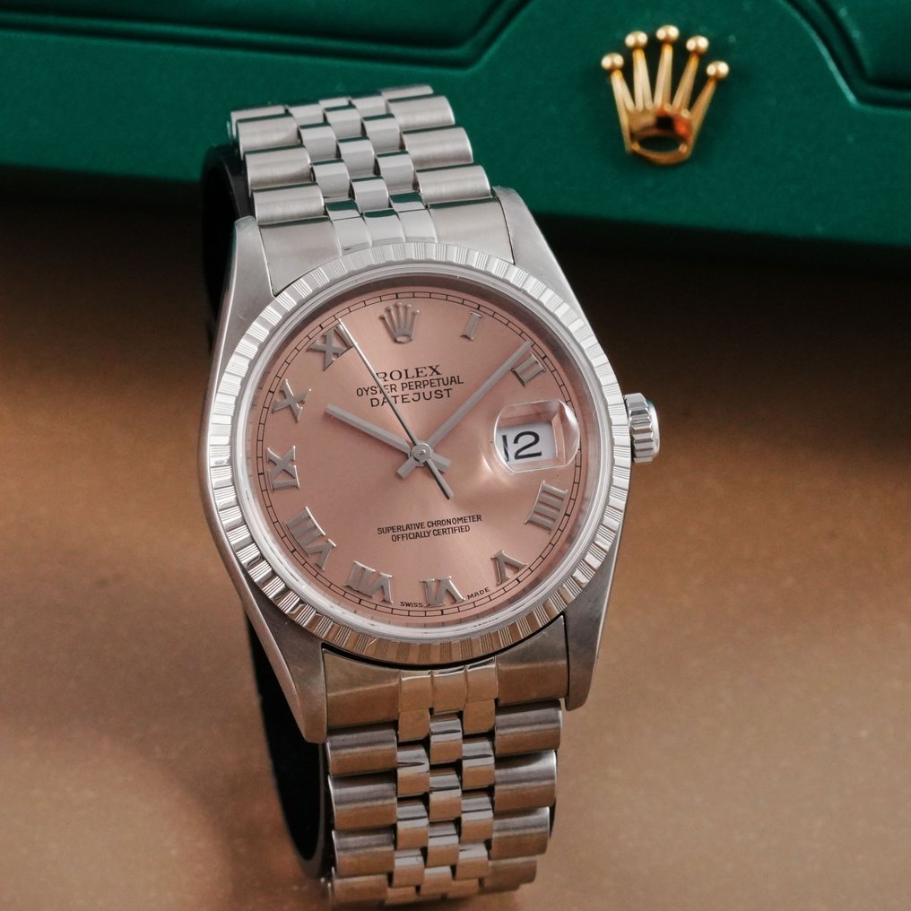 Rolex - Datejust 36 Salmon Dial - 16220 - Miehet - 2000-2010  #1.0